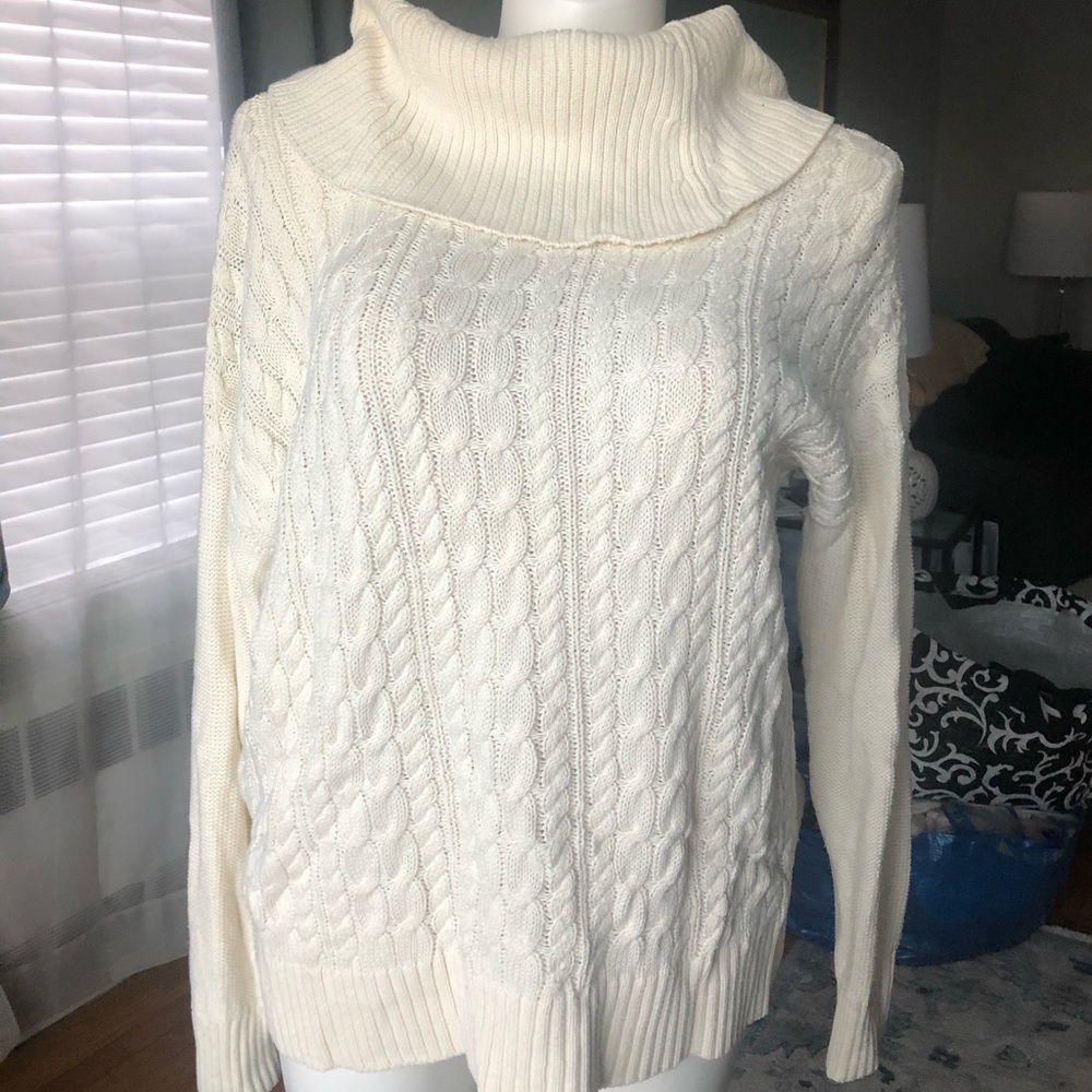 White turtleneck sweater